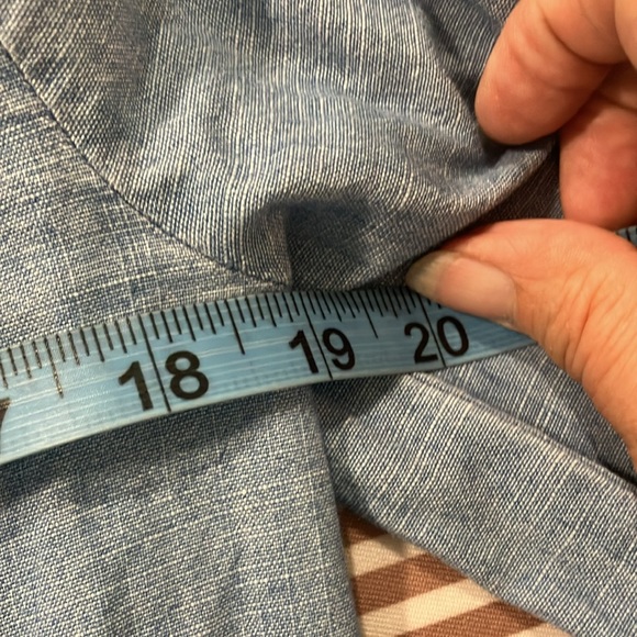 J. CREW Blue Chambray Wrap Top with Distressed Silver Star Print XS - Picture 6 of 8